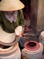 Freeing an urn from the mold
