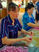 Wrapping coconut candy